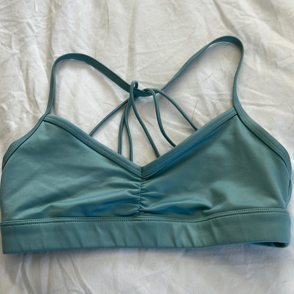Alo Yoga sports bra